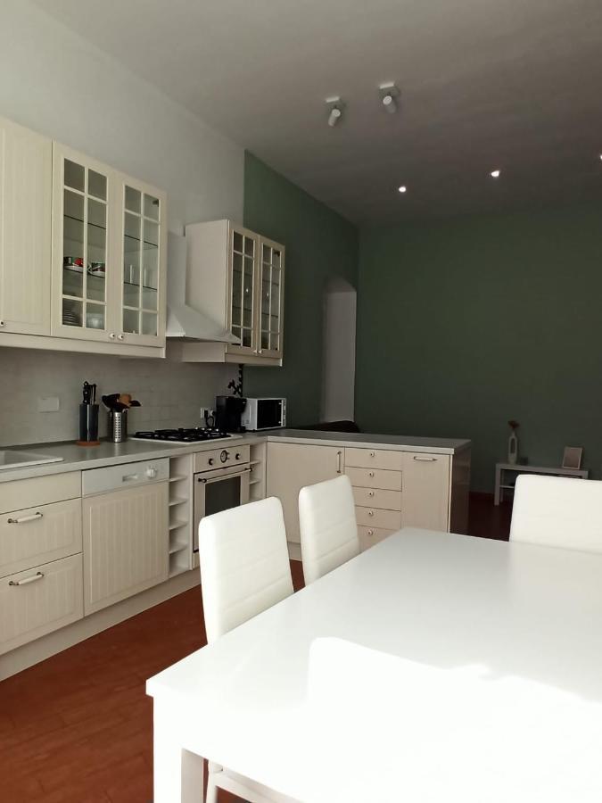 Spezialhouse Apartment Специя Екстериор снимка